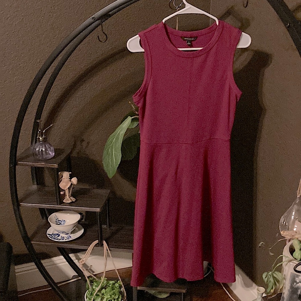 Banana Republic burgundy dress small